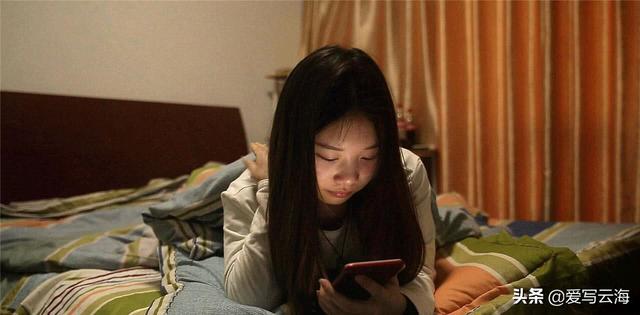 不主动联系你却秒回的男人，男人不主动联系但回复的原因（却不主动联系你）