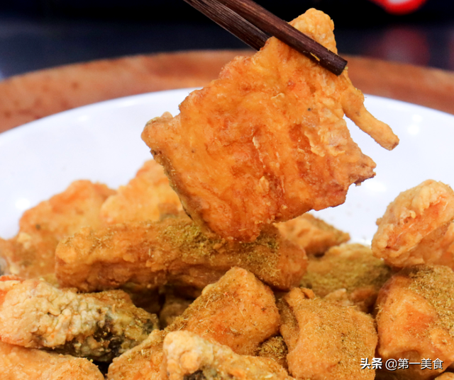 炸鱼块的简单做法，家常炸鱼块最简单做法（教你鱼块怎么炸才好吃）