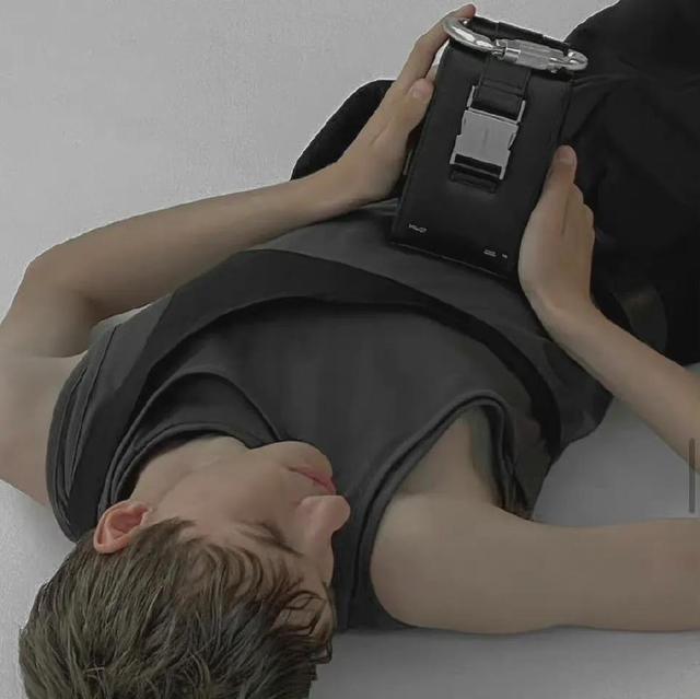 高级感男生头像，高级感男头（微信头像//充满高级感的小众男头头像）