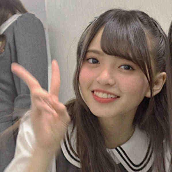 女微信图片简单气质，简单气质的女生微信头像     我记得我爱过（女头像：“我不等了）