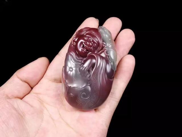 金蟾的寓意是什么，黑色金蟾的寓意是什么（如何在招财届里拥有一席之地）