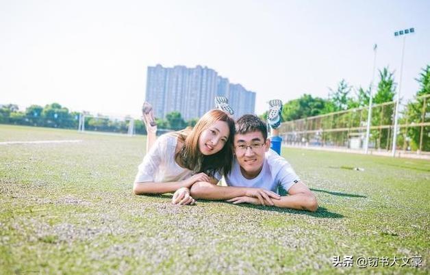 高情商回复怎么称呼呢，高情商回复聊天术语（“三种称呼”高情商的男人不会叫）