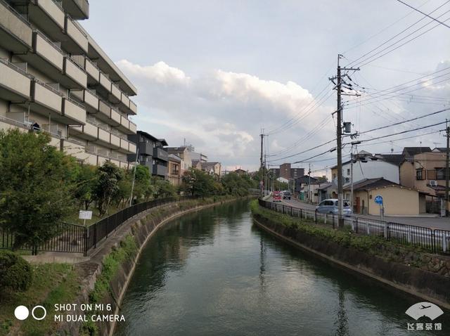 国航最高级别什么卡，国航白金卡什么级别（经济舱也能享受贵宾室、提前选座等权益）