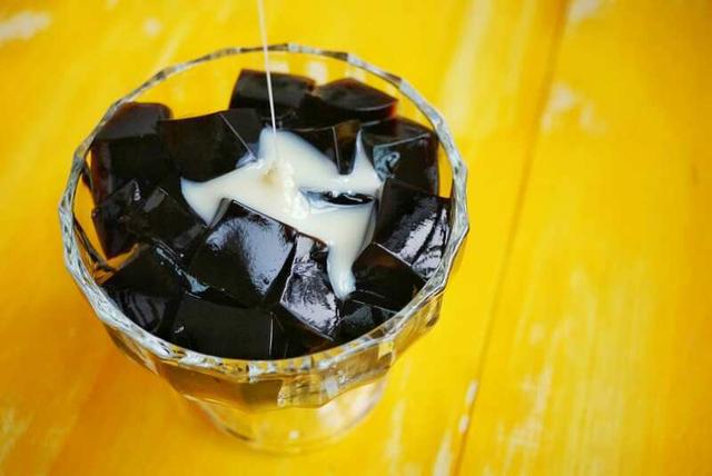 急仙人粄的做法,仙人草粄的制作方法(美味可口的仙人粄) 急仙人粄的做法,仙人草粄的制作方法(美味可口的仙人粄)