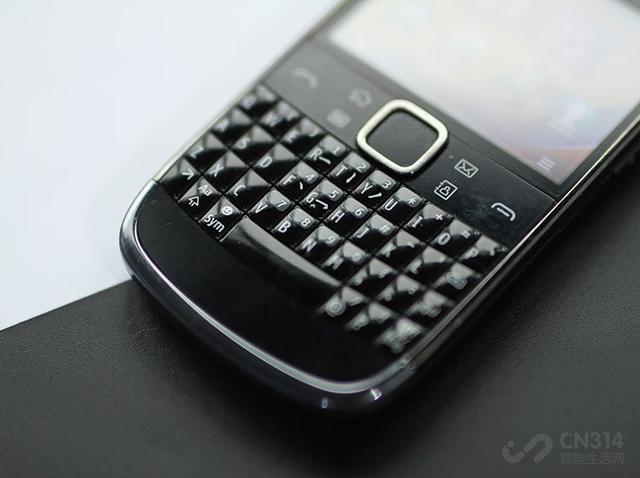 诺基亚全键盘触屏，全键盘的诺基亚手机有哪些型号（“硬核”全键盘诺基亚E系列来打脸了）