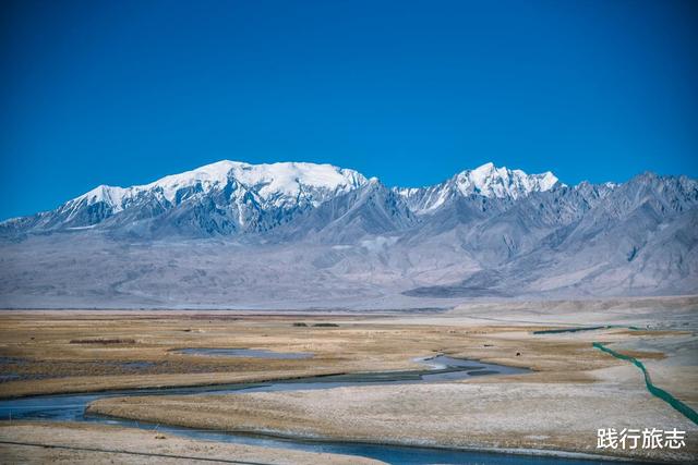 新疆海拔高度是多少米，新疆伊犁海拔高度是多少米（人口最多的城市就是喀什）