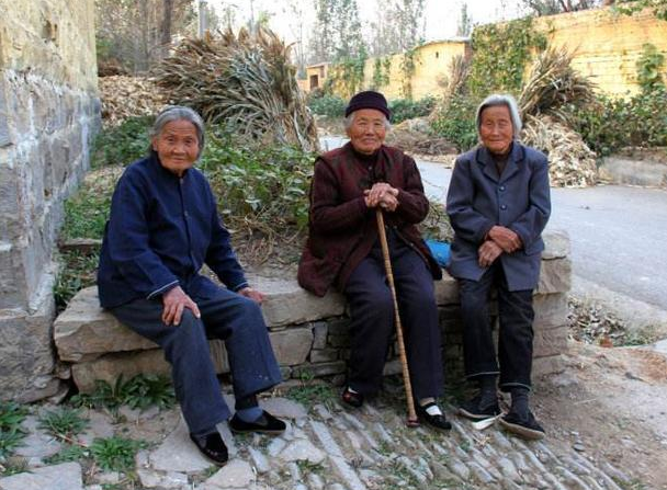 送别人鞋子寓意好不好，送鞋的寓意是什么意思（老祖宗“东西有七不送）