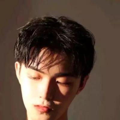 男头。忘掉种过的花，微信头像，男头。忘掉种过的花，重新开始。（“其实我不太懂喜欢）