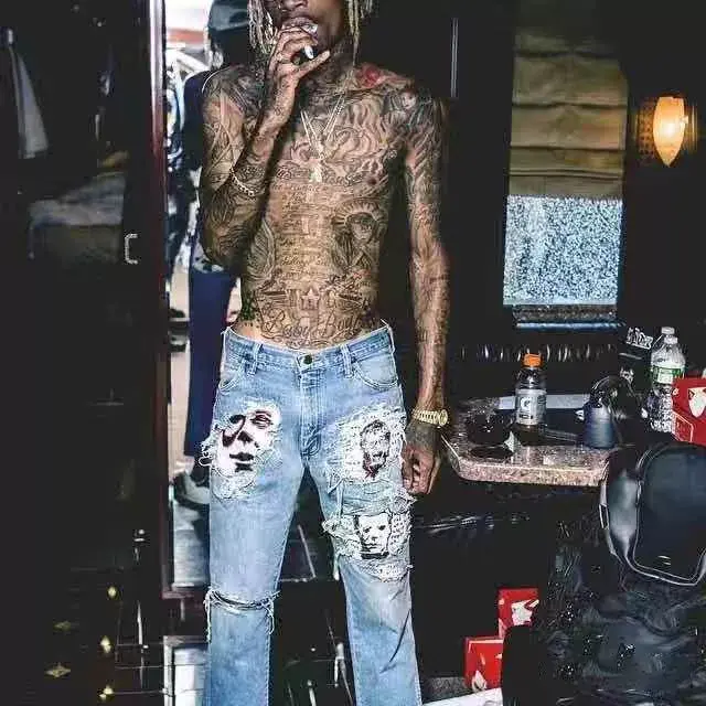 aape怎么读，aape怎么读英文（3500美金的一件卫衣）