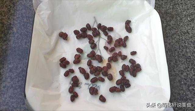 制作红豆糯米糕的方法，原来红豆糯米糕做法这么简单