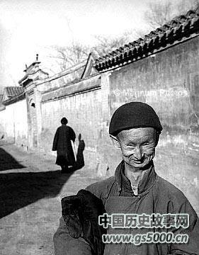 太监怎么净身，太监净身怎么净身（揭秘：清代太监净身全过程）