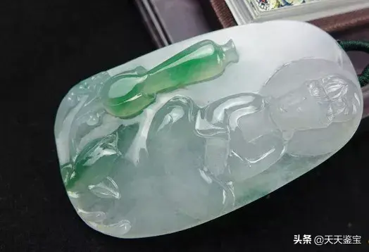翡翠观音的寓意是什么，翡翠观音的寓意和佩戴的好处（史上最全翡翠观音种类大全）