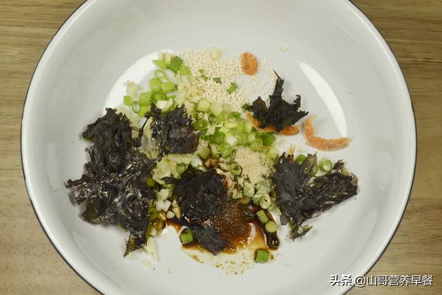 煮馄饨的做法，煮馄饨的做法 水开后（馄饨和挂面一起煮没想到这么好吃）