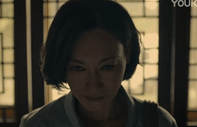 痴线是什么意思，痴线一词什么意思（全员“精神病”出神入化）