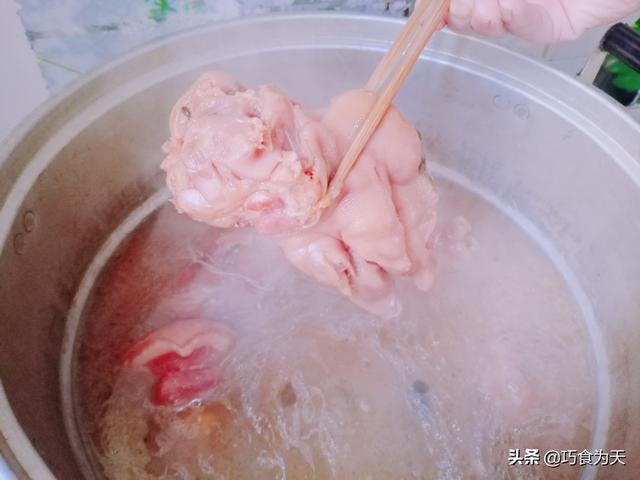 怎么炖猪蹄，怎么炖猪蹄好吃又烂（关键3步快速软烂又入味）