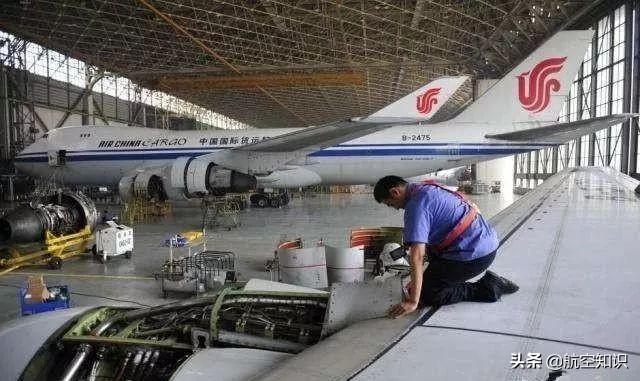 航空飞机油耗多少，飞机能耗多少油（波音747飞行一次需要多少钱）