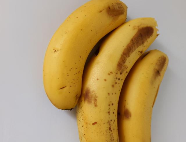 香蕉干制作方法，如何制作香蕉干（晒干比新鲜还好吃的水果）