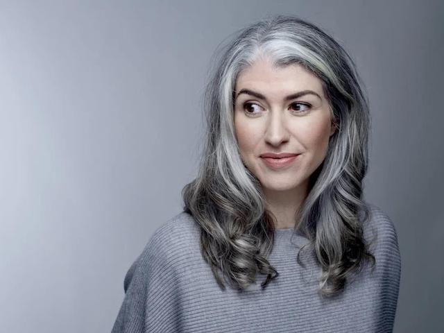 头发的英语怎么写，头的英语怎么写（“一夜白头”是white）