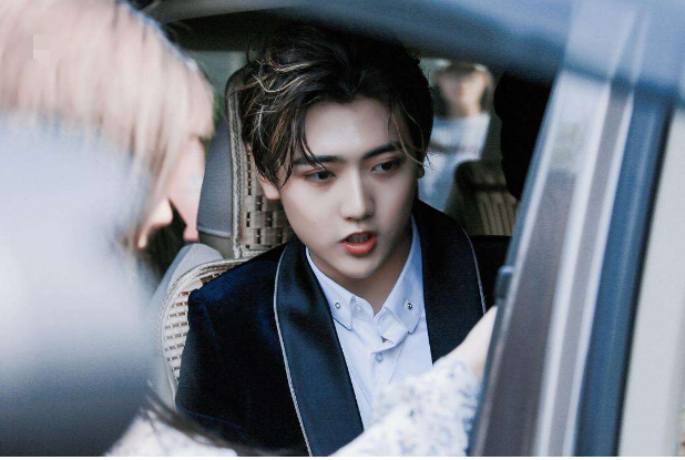 刘智扬老婆栗立简介，刘智扬老婆（同年同月同日出生的明星）