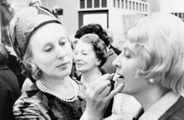 雅诗兰黛护肤品怎么样，雅诗兰黛眼霜怎么样（雅诗兰黛，你学不会）