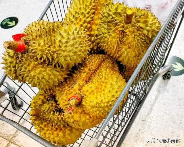 好的榴莲如何挑选，好的榴莲如何挑选甜的（教你挑选4步法）