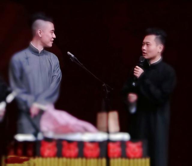 德云社烧饼身高多少，相声演员烧饼身高多少（有几个师父真的要跳起来才能打到头）