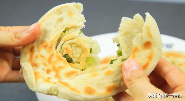 怎样做葱花饼，怎样做葱花饼层多松软（家常葱花饼的详细制作教程）