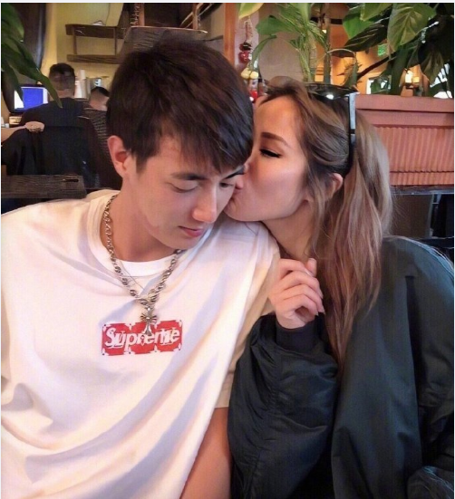 萧亚轩的快乐这个梗是什么意思，萧亚轩的快乐是什么梗（萧亚轩的恋爱神话彻底破灭了...）