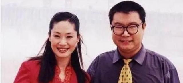 出狱的尹相杰怎么样了，51岁尹相杰复出登台献唱