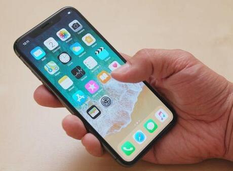 苹果手机xr和x的区别有哪些，苹果手机x和xr有什么区别,哪个好（给个建议：iPhone）