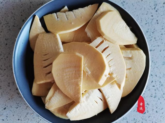 竹笋怎么炒好吃，芦笋怎么炒好吃又香脆（以后不会担心在家炒不好了）