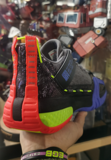 反伍是什么意思，李宁反伍系列（安踏外场实战篮球鞋曝光）