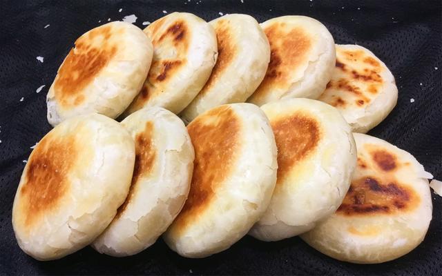 酥饼的制作方法，酥饼的制作方法（柔软蓬松的老式小酥饼）