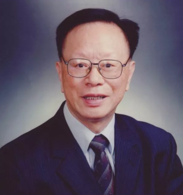 兰州大学校友（成为中国第一位）