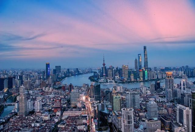 中国最美景观大道是从哪儿到哪儿，中国最美景观大道318国道从哪儿到哪儿（带你走进“中国人的景观大道”）