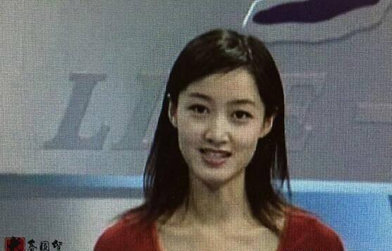 董卿是小三吗，董卿是第三者（“奉子成婚”坐拥豪宅）