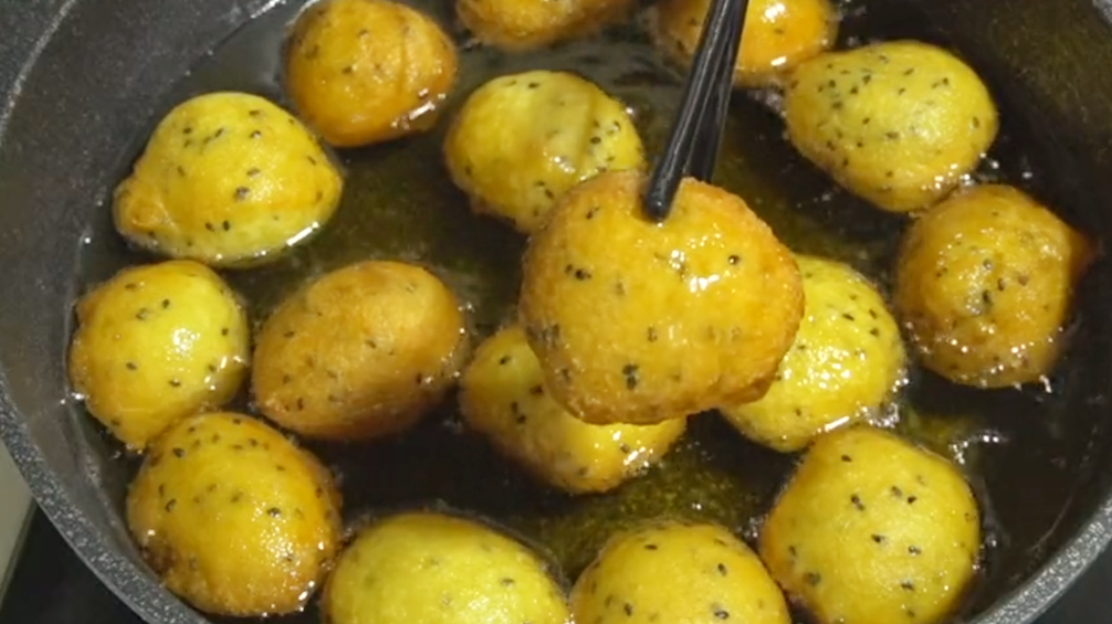 图片[6]-【玉米面炸糕】做法步骤图 个个外酥里软 比油条香-起舞食谱网