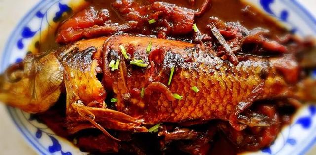 没有料酒用什么去腥，鸡胸肉没有料酒用什么去腥（炖鱼无腥味还解馋）