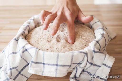 酸面包的做法，酸面包的吃法（老外喜欢的100%纯天然的酸面包好吃吗）