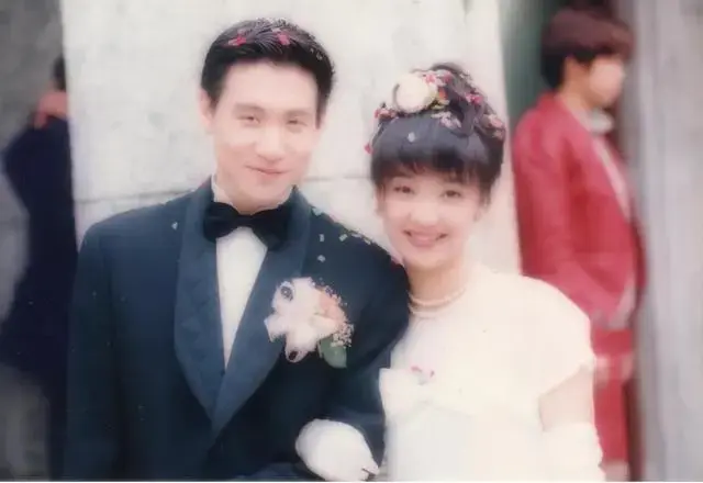 陈慧娴老公是谁，陈慧娴老公是谁（55岁的一代歌后陈慧娴）