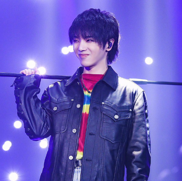 华晨宇哥谭歌词，华晨宇的全部歌曲歌词（这12首歌希望能让大众感到快乐）