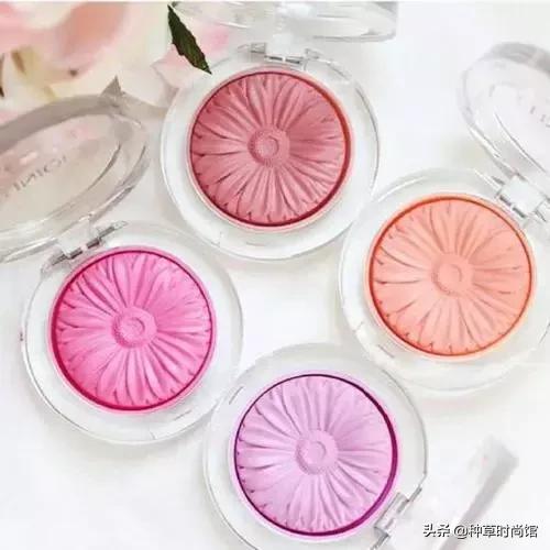化妆的顺序有哪些，化妆的基本顺序是什么（3分钟学会正确的化妆顺序）