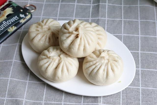 芸豆包子的做法，芸豆香菇馅包子的家常做法（教你东北芸豆包子的做法）