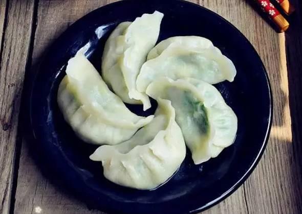 土豆素馅饺子做法大全集，土豆饺子馅做法（原来TA可以变得更好吃）