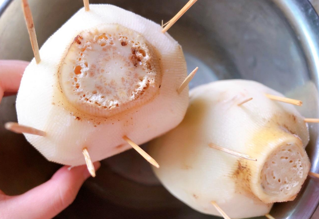 甜糯米莲藕怎么做，甜糯莲藕的做法（原来做糯米藕这么简单）