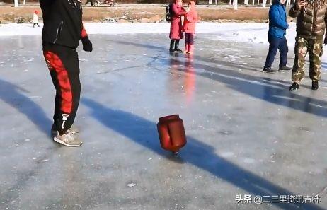 manday，英文中周一至周日以及一年的十二个月份怎么说?（南方人默默玩起手中的蟑螂）