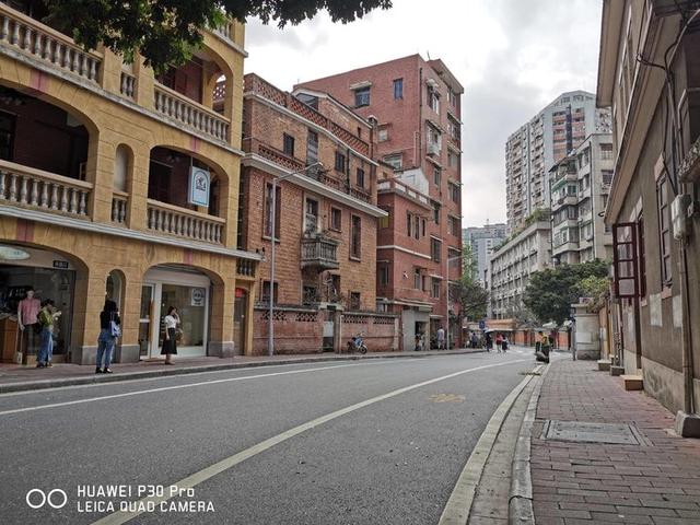 荣耀p30pro，p30pro升级鸿蒙系统（一位面面俱到的艺术生丨模范评测）