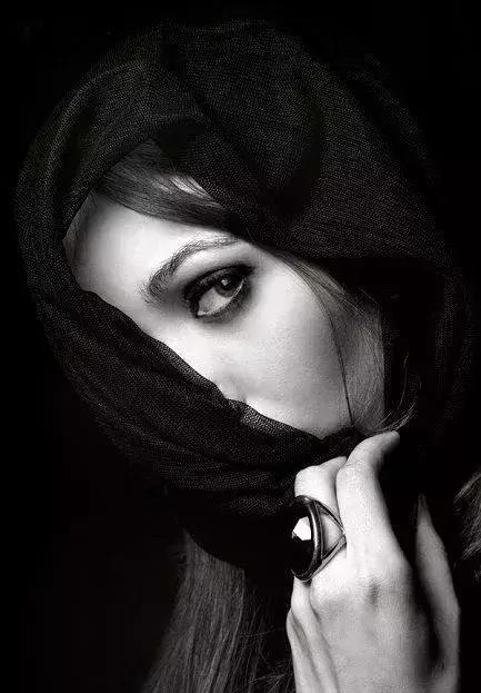 伤感的英文歌曲，感人的英文歌（听了1000首英文歌）