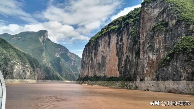 三峡属于四川重庆吗，长江三峡指的是哪三峡