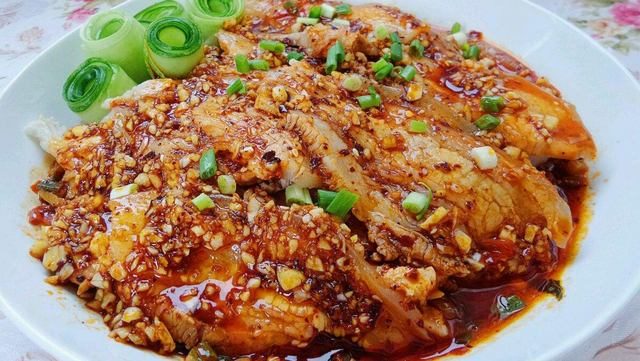 烤五花肉怎么吃最正宗，教你5种五花肉的特色吃法